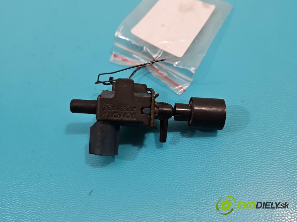 Toyota Avensis I T22 1997-2003 2.0 D4D 110 HP manual 81 kW 1995 cm3 5- ventil podtlaku 90910-12219 (Ventily)