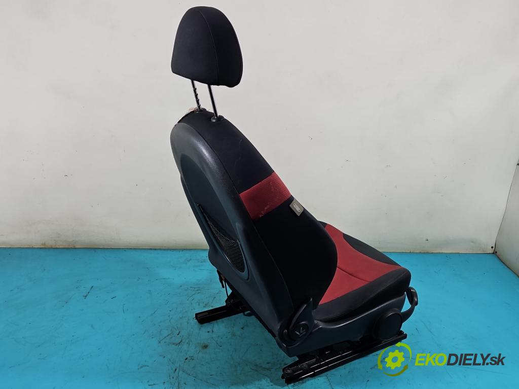 Mini One I 2000-2006 1.6 16V 90 HP manual 66 kW 1598 cm3 3- Sedačka pravý  (Sedačky, sedadlá)