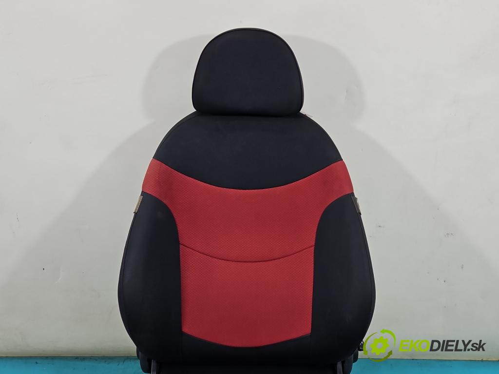 Mini One I 2000-2006 1.6 16V 90 HP manual 66 kW 1598 cm3 3- Sedačka pravý  (Sedačky, sedadlá)