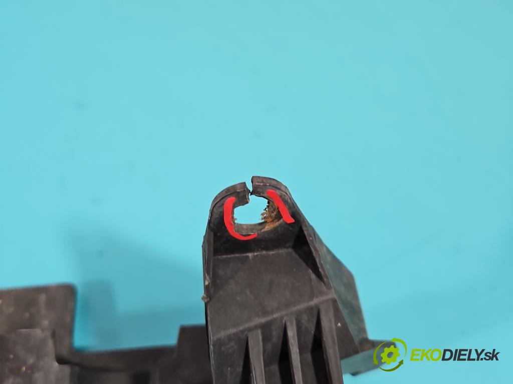 Opel Meriva B 2010-2017 1.4 T 120 hp manual 88 kW 1364 cm3 5- stěna přední  (Výztuhy přední)