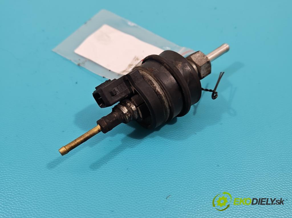 Toyota Avensis I T22 1997-2003 1.6 vvti 110 hp manual 81 kW 1598 cm3 5- čerpadlo paliva webasto 22450201 (Webasto ohřívače)