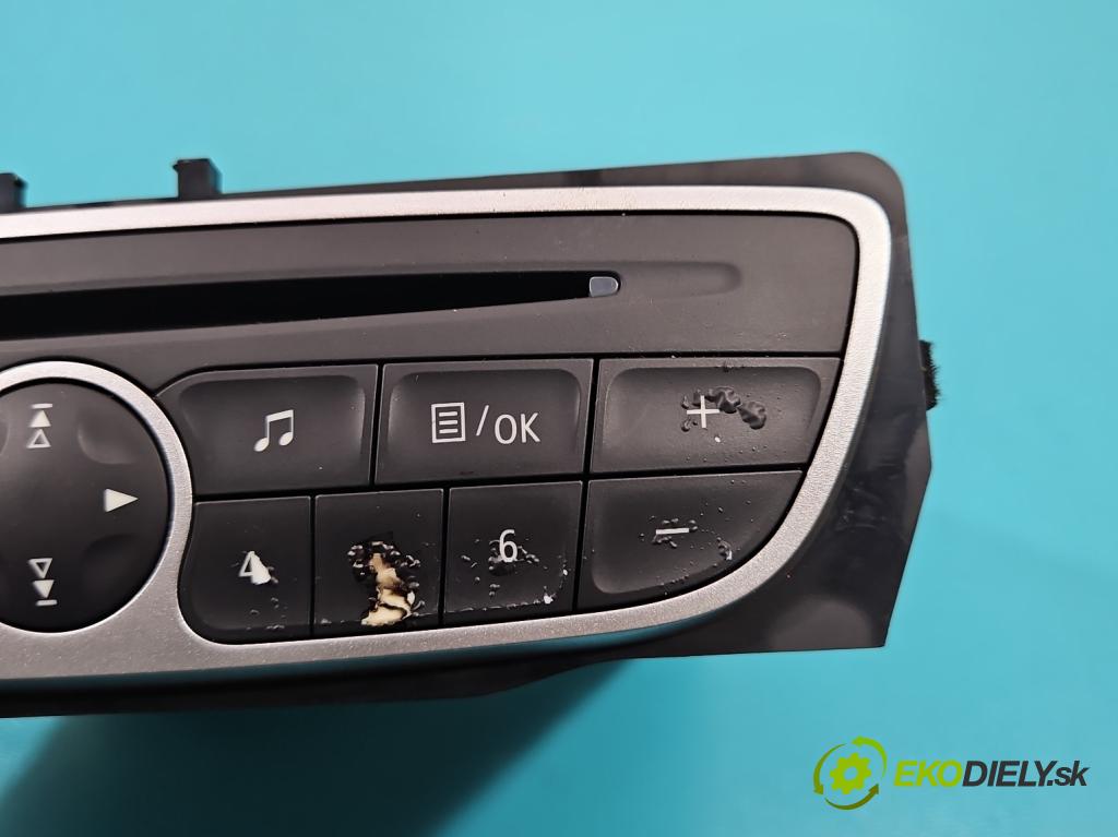 Renault Fluence 1.6 16V 110 HP manual 81 kW 1598 cm3 4- Radio originál 281150030R