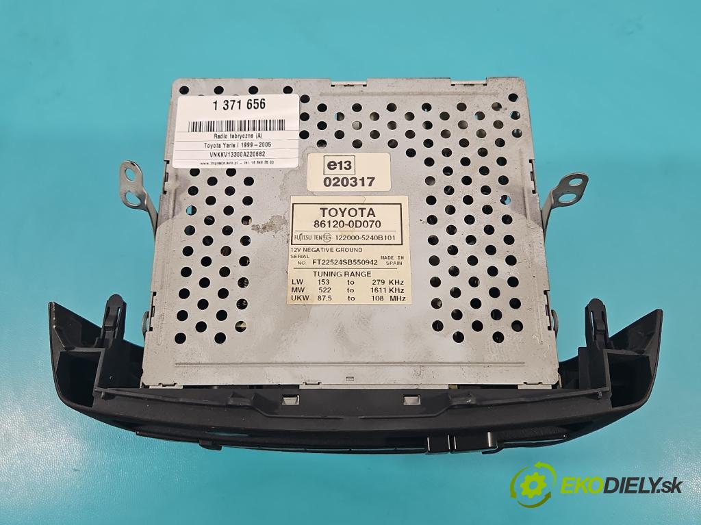 Toyota Yaris I 1999-2005 1.0 vvti 65 HP manual 48 kW 998 cm3 5- Radio originál
