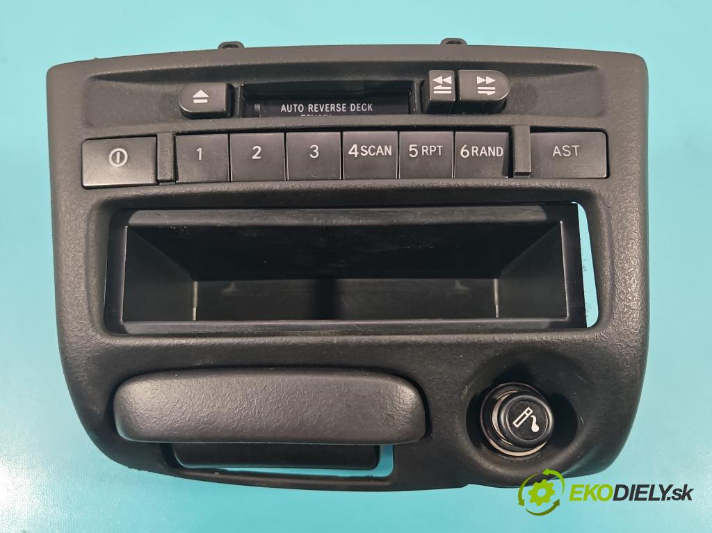 Toyota Yaris I 1999-2005 1.0 vvti 65 HP manual 48 kW 998 cm3 5- Radio originál