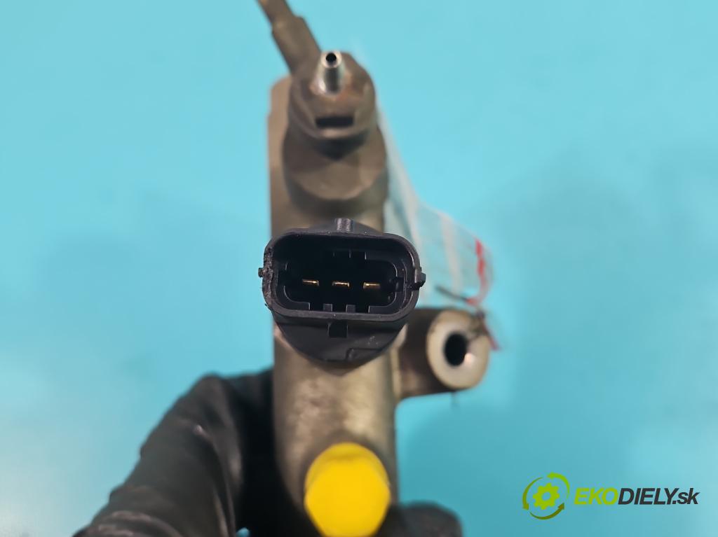 Opel Astra III 2004-2014 1.7 cdti 80 HP manual 59 kW 1686 cm3 5- lišta vstrekovacia 0445214049 (Vstrekovacie lišty)