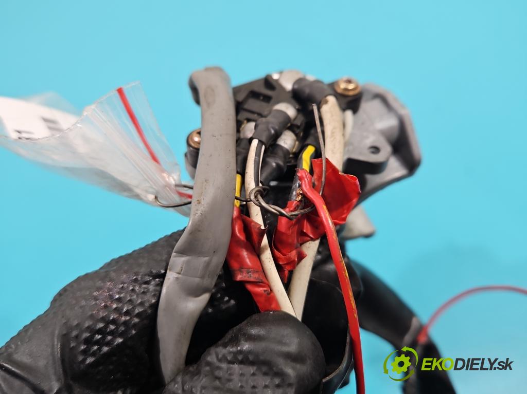 Honda Accord VI 1998-2002 1,8.0 16V 136 HP manual 100 kW 1850 cm3 4- Spínačka  (Spínacie skrinky a kľúče)