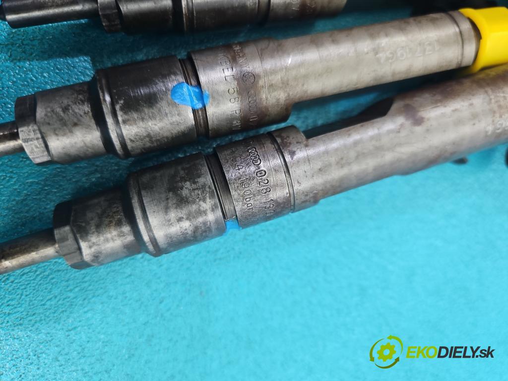 Vw Golf III 1991-1998 1.9 tdi 90 HP manual 66 kW 1896 cm3 5- vstrek 028130201J (Vstrekovač paliva)