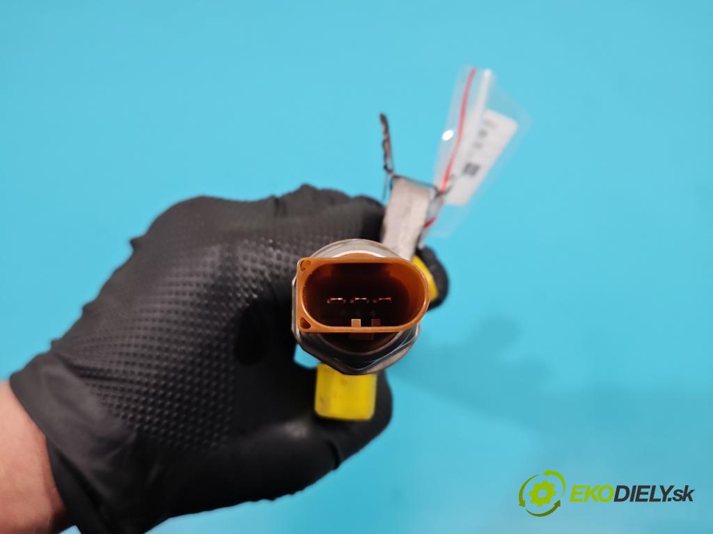 Vw Sharan II 2010-2022 2.0 tdi 170 HP automatic 125 kW 1968 cm3 5- lišta vstrekovacia 03L089N (Vstrekovacie lišty)