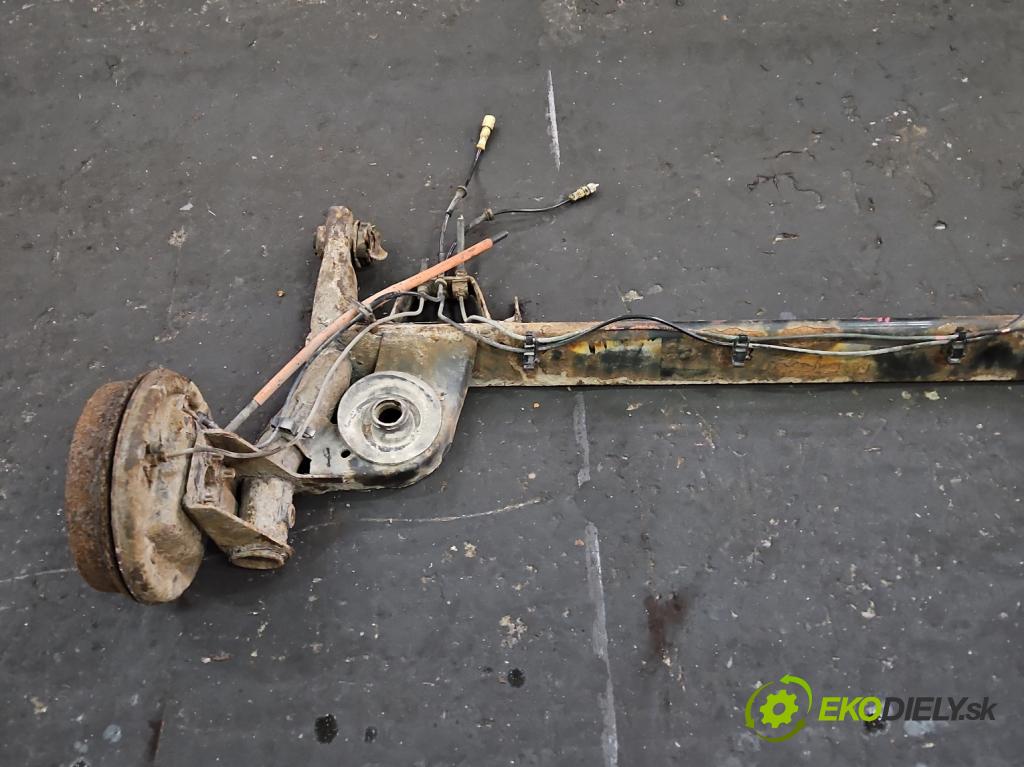 Renault Clio II 1998-2012 1.4 16V 98 hp manual 72 kW 1390 cm3 3- zadní výztuha  (Výztuhy zadní)