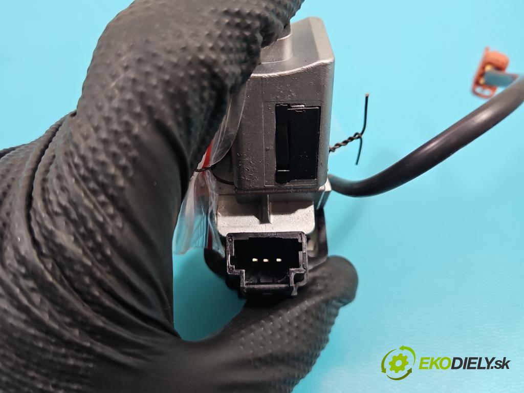 Peugeot 308 I 2007-2013 1.6 16V 120 HP manual 88 kW 1598 cm3 5- Spínačka  (Spínacie skrinky a kľúče)