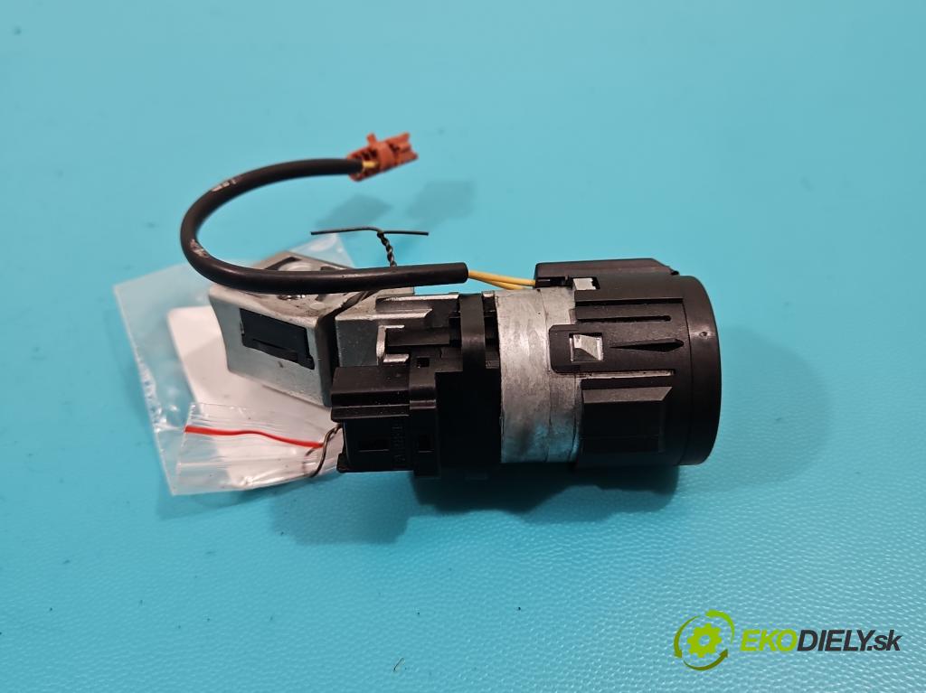 Peugeot 308 I 2007-2013 1.6 16V 120 HP manual 88 kW 1598 cm3 5- Spínačka  (Spínacie skrinky a kľúče)