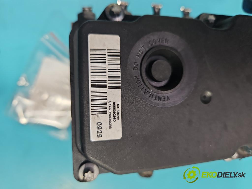 Peugeot 308 I 2007-2013 1.6 16V 120 HP manual 88 kW 1598 cm3 5- čerpadlo abs 9666092980 (Pumpy ABS)