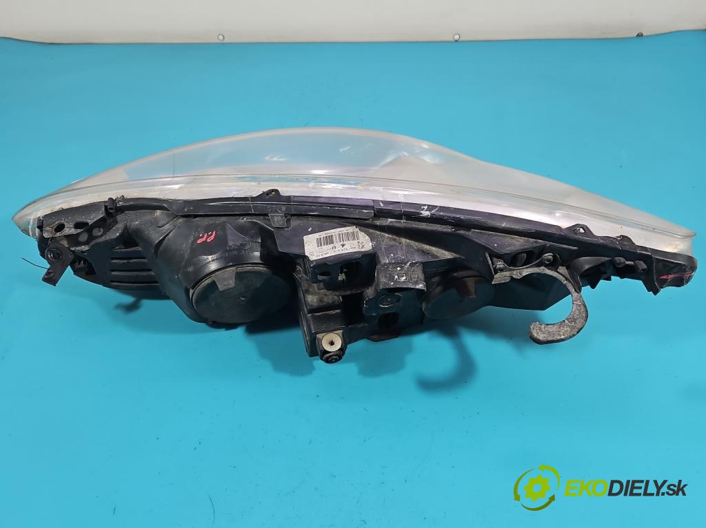 Peugeot 308 I 2007-2013 1.6 16V 120 HP manual 88 kW 1598 cm3 5- Reflektor: pravý 9656162480 (Pravé)
