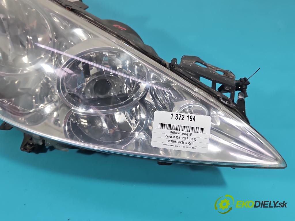 Peugeot 308 I 2007-2013 1.6 16V 120 HP manual 88 kW 1598 cm3 5- Reflektor: pravý 9656162480 (Pravé)
