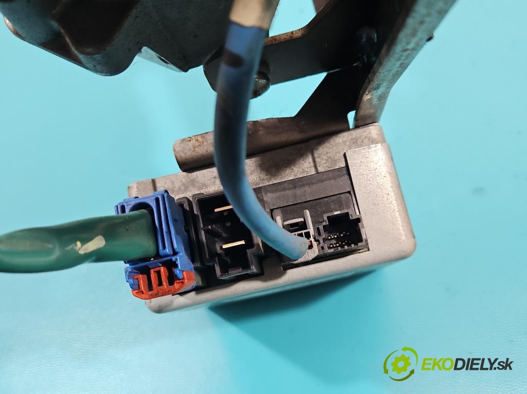 Renault Twingo II 2007-2014 1.5 dci 64 HP manual 47 kW 1461 cm3 3- čerpadlo posilovač 8200800655 (Servočerpadlá, pumpy riadenia)