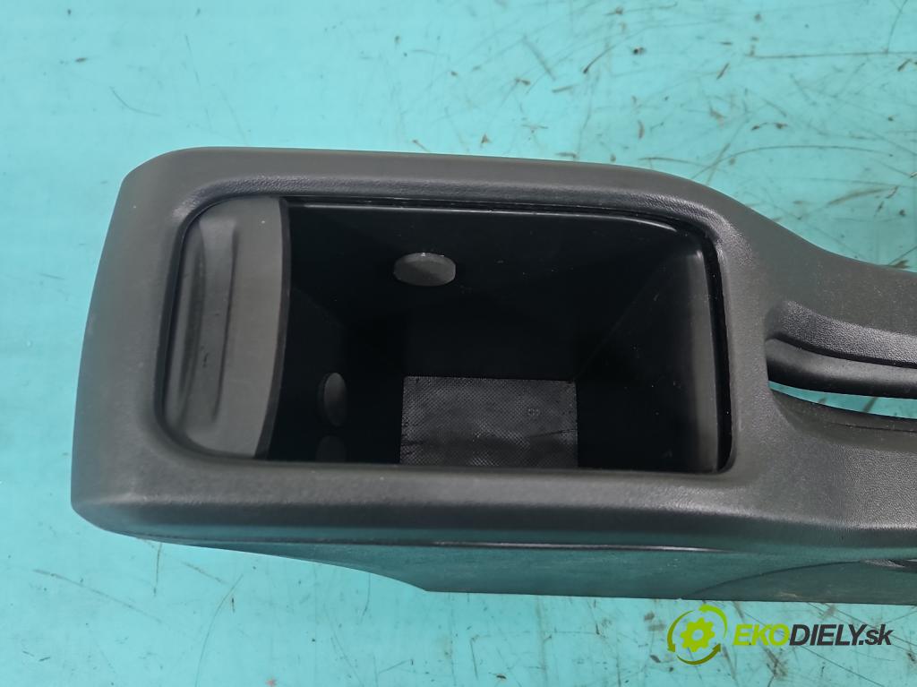 Peugeot 2008 I 2013-2019 1.6 hdi 92 hp manual 68 kW 1560 cm3 5- loketní opěrka  (Loketní opěrka)