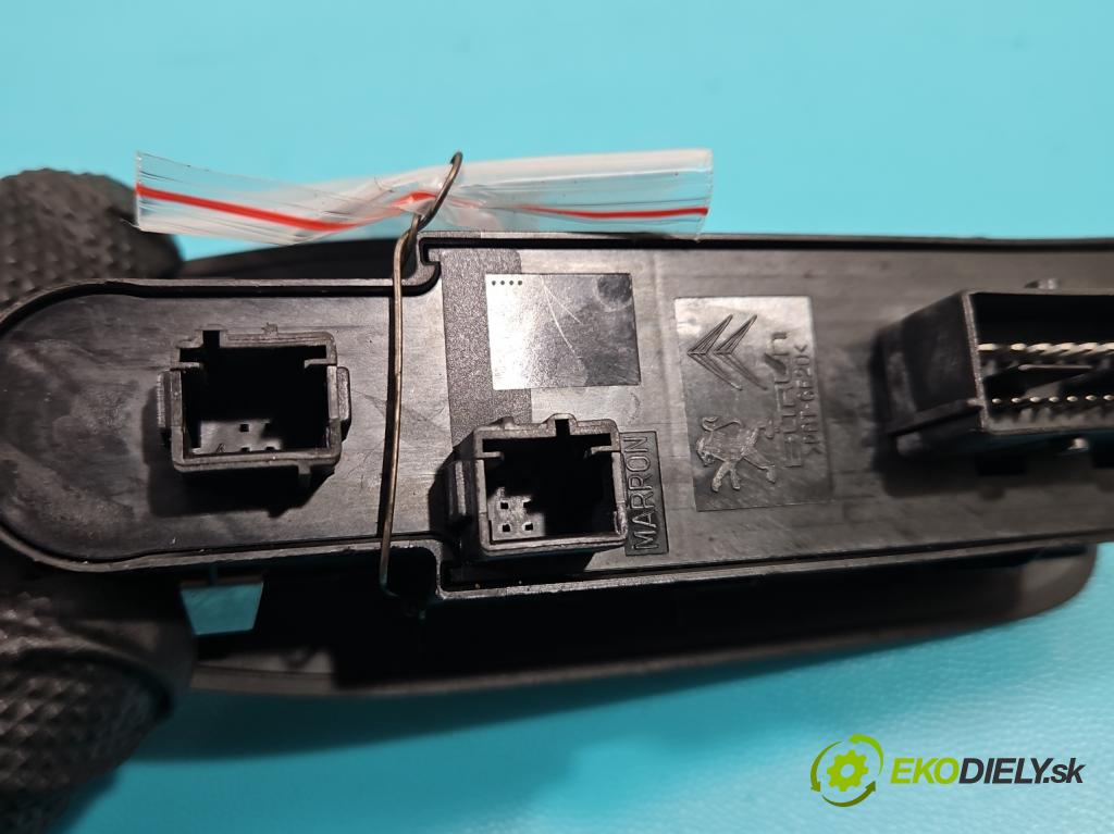 Peugeot 2008 I 2013-2019 1.6 hdi 92 hp manual 68 kW 1560 cm3 5- Přepínač oken zpětných zrcátek 96749624ZD