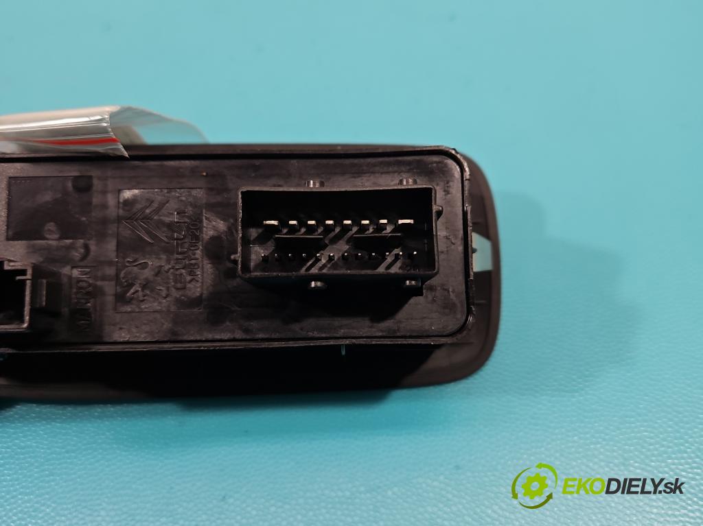 Peugeot 2008 I 2013-2019 1.6 hdi 92 hp manual 68 kW 1560 cm3 5- Přepínač oken zpětných zrcátek 96749624ZD