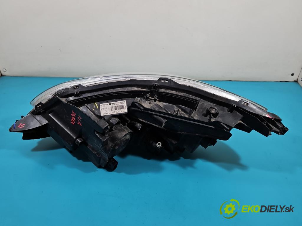 Peugeot 2008 I 2013-2019 1.6 hdi 92 HP manual 68 kW 1560 cm3 5- Reflektor: pravý 9677810080 (Pravé)