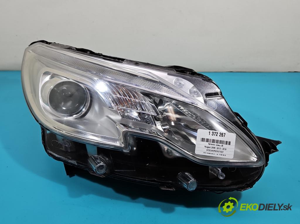 Peugeot 2008 I 2013-2019 1.6 hdi 92 HP manual 68 kW 1560 cm3 5- Reflektor: pravý 9677810080 (Pravé)