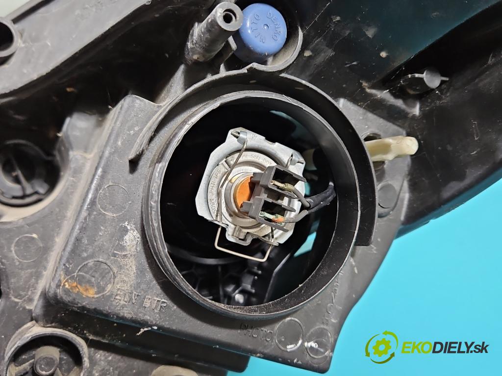 Peugeot 2008 I 2013-2019 1.6 hdi 92 HP manual 68 kW 1560 cm3 5- Reflektor: pravý 9677810080 (Pravé)