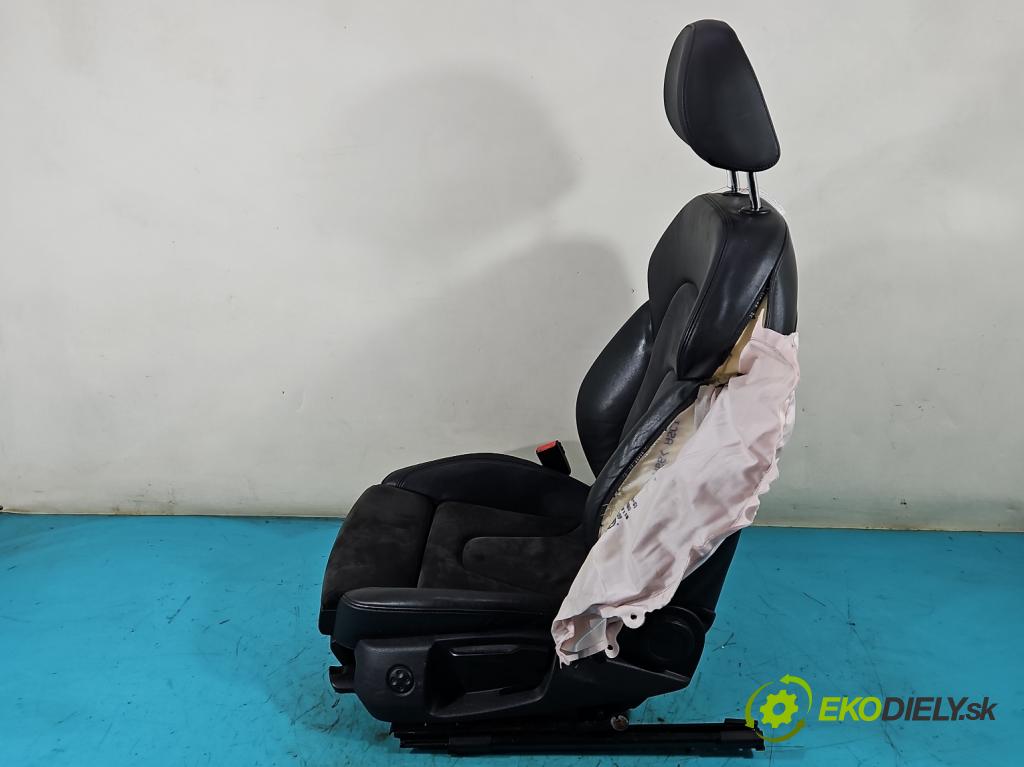 Audi A4 B8 2007-2015 3.0 tdi 239KM automatic 176 kW 2967 cm3 5- Sedačka ľavý  (Sedačky, sedadlá)