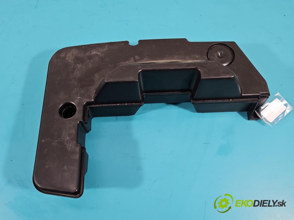 Audi A4 B8 2007-2015 3.0 tdi 239KM automatic 176 kW 2967 cm3 5- Subwoofer: 8K9035382 (Audio zariadenia)