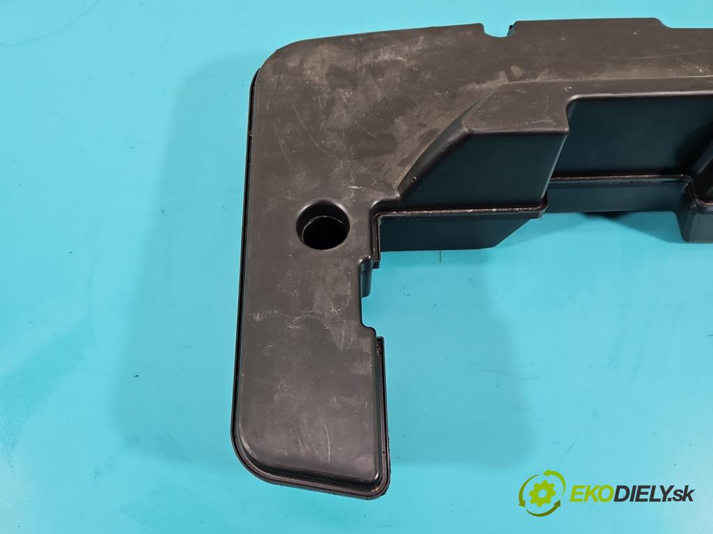 Audi A4 B8 2007-2015 3.0 tdi 239KM automatic 176 kW 2967 cm3 5- Subwoofer: 8K9035382 (Audio zariadenia)