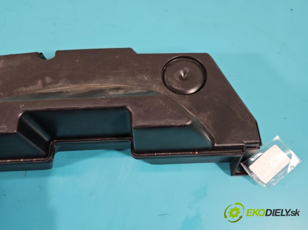 Audi A4 B8 2007-2015 3.0 tdi 239KM automatic 176 kW 2967 cm3 5- Subwoofer: 8K9035382 (Audio zariadenia)