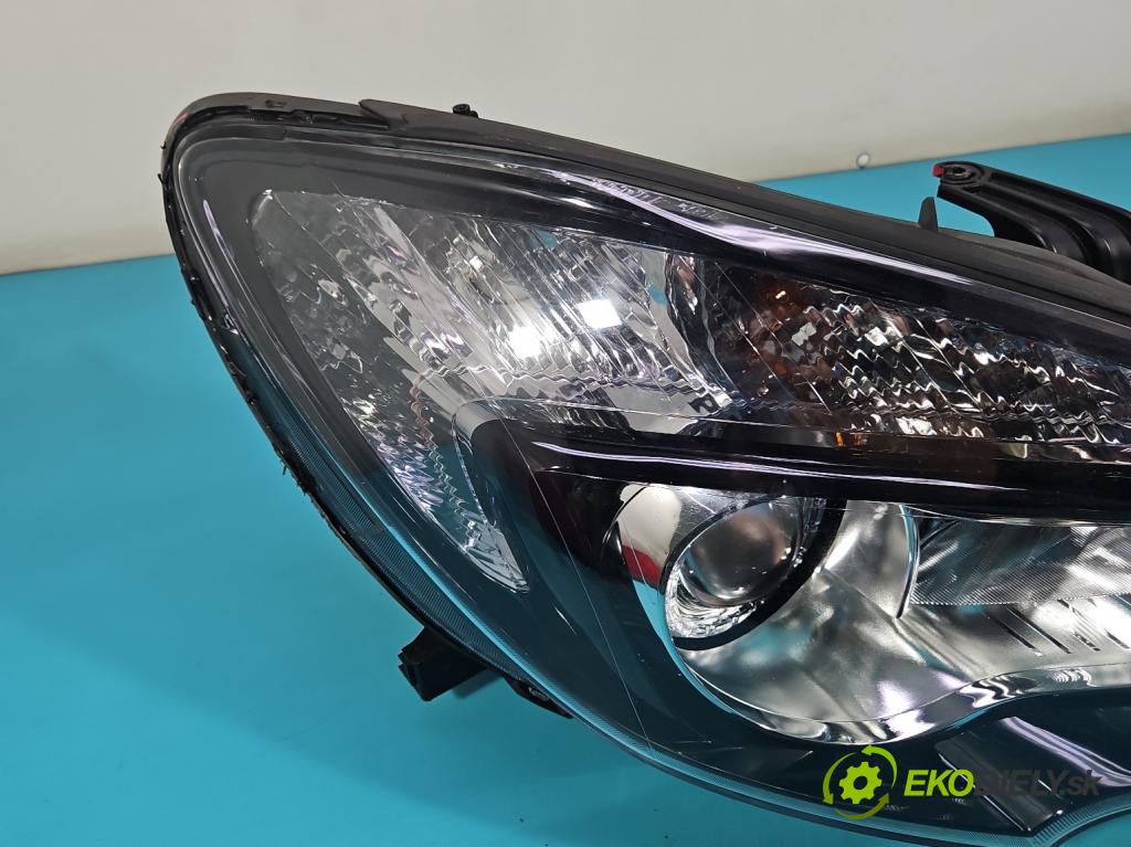 Opel Mokka A 2012-2019 1.4 T 140 HP automatic 103 kW 1364 cm3 5- Reflektor: pravý  (Pravé)