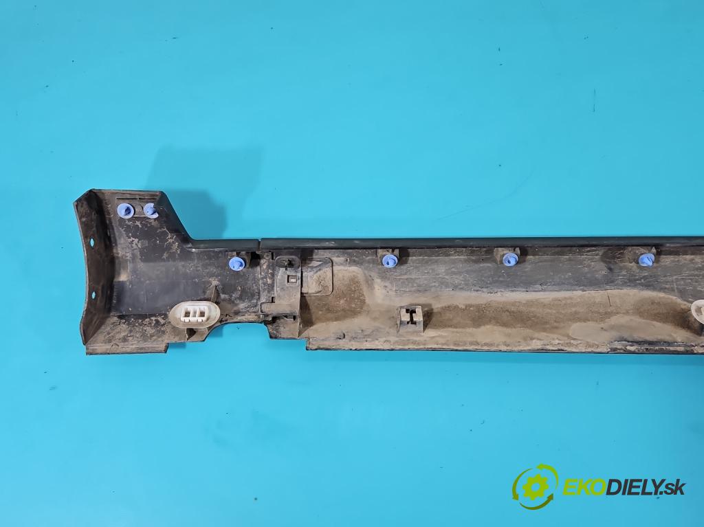 Peugeot 2008 I 2013-2019 1.6 hdi 92 hp manual 68 kW 1560 cm3 5- lišta práh: pravé  (Prahová lišta)