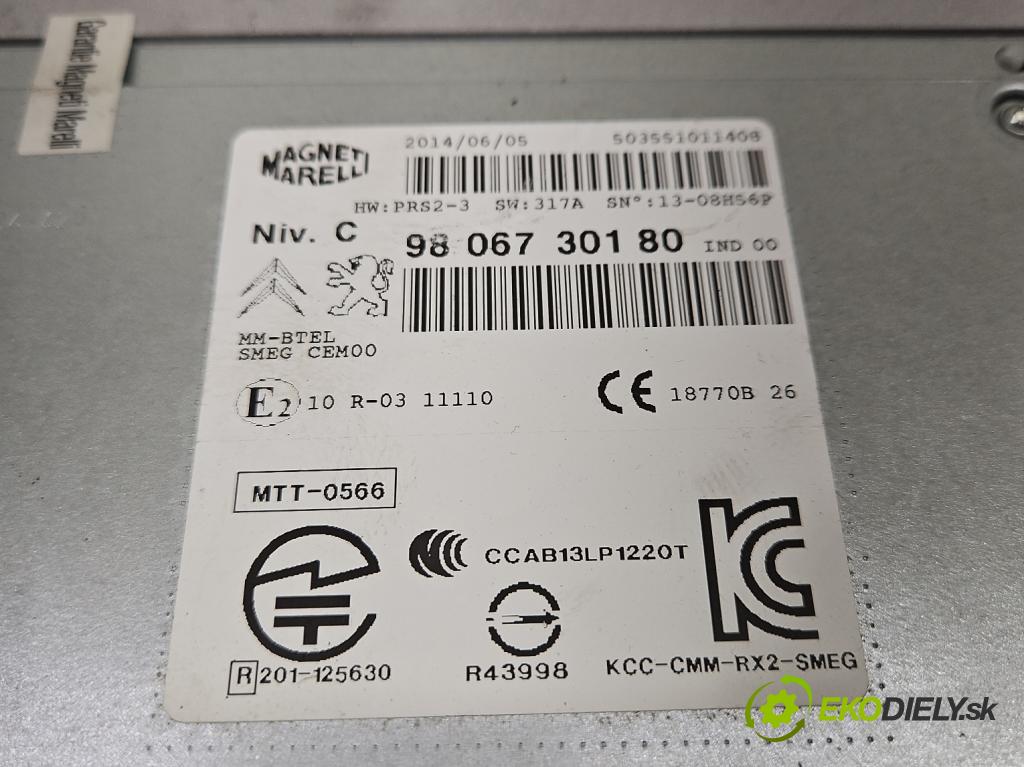 Peugeot 2008 I 2013-2019 1.6 hdi 92 HP manual 68 kW 1560 cm3 5- Radio originál 9806730180