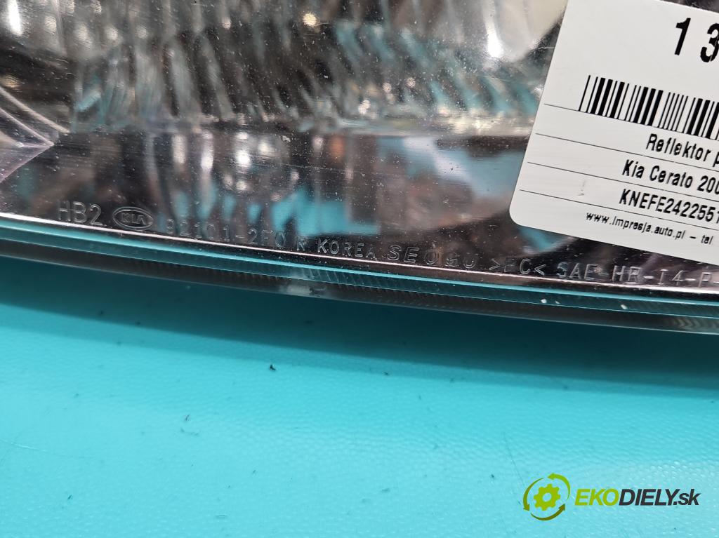 Kia Cerato 2004-2008 1.6 16V 105 HP manual 77,2 kW 1599 cm3 5- Reflektor: pravý  (Pravé)