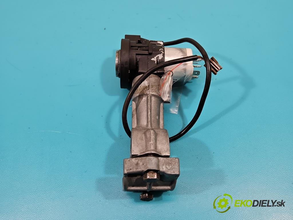 Skoda Felicia 1.3 mpi 68 HP manual 50 kW 1289 cm3 5- Spínačka  (Spínacie skrinky a kľúče)