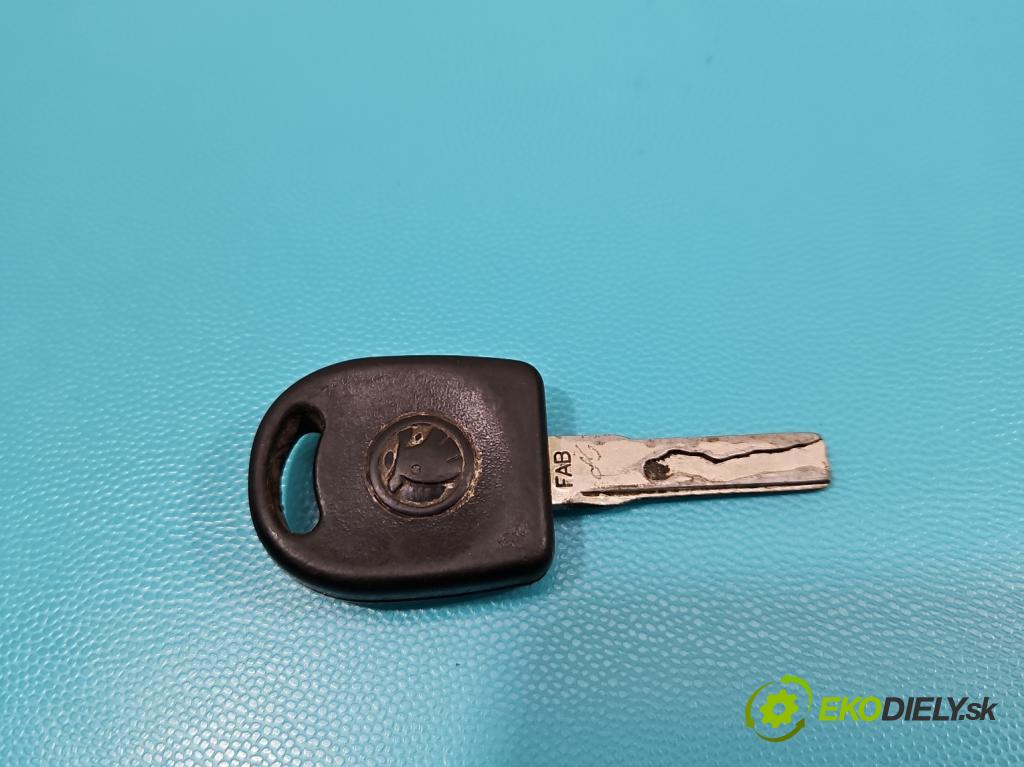 Skoda Felicia 1.3 mpi 68 HP manual 50 kW 1289 cm3 5- Spínačka  (Spínacie skrinky a kľúče)