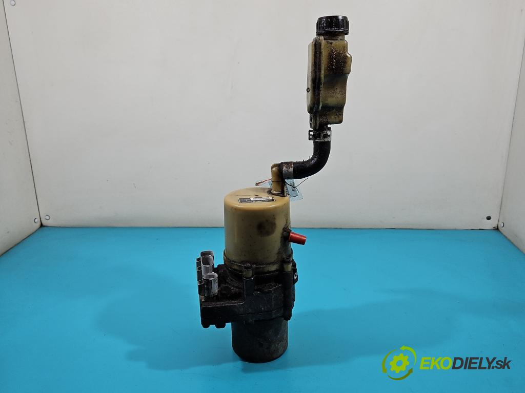 Mazda 5  2005-2010 2.0 16V 145 HP manual 107 kW 1999 cm3 5- čerpadlo posilovač  (Servočerpadlá, pumpy riadenia)