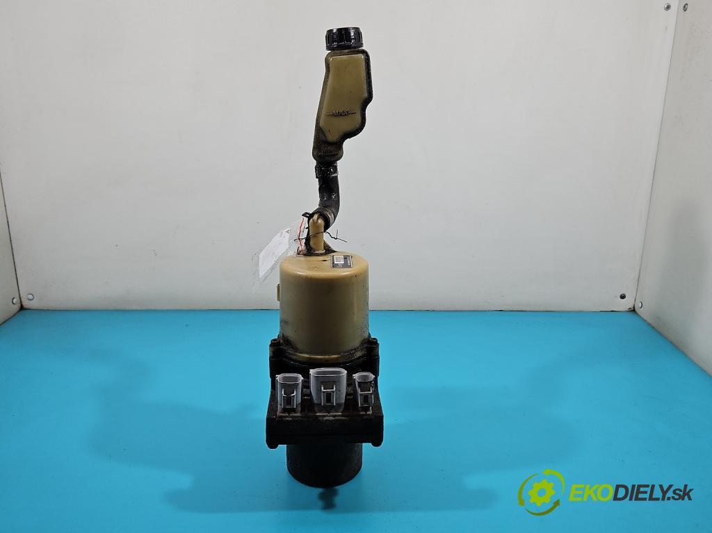 Mazda 5  2005-2010 2.0 16V 145 HP manual 107 kW 1999 cm3 5- čerpadlo posilovač  (Servočerpadlá, pumpy riadenia)