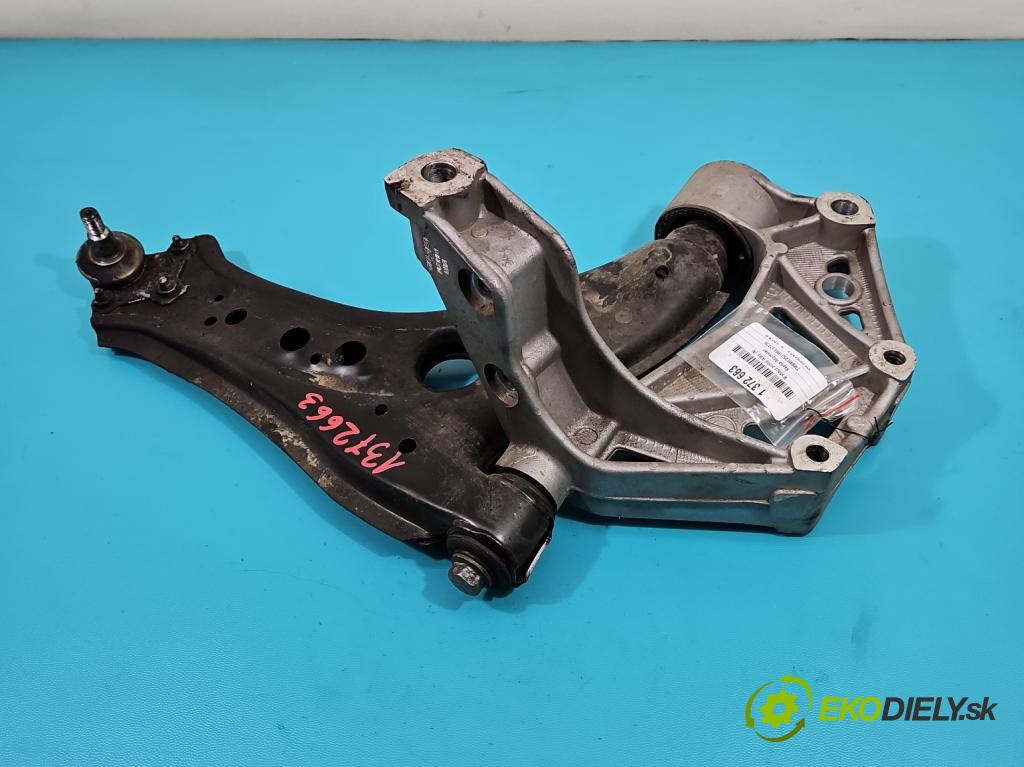 Skoda Roomster 1.4 tdi 69KM manual 51 kW 1422 cm3 5- přední pravý  (Klika dveří ostatní)