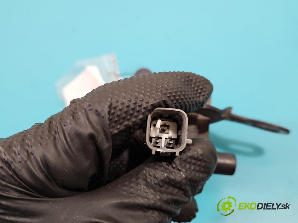 Hyundai I30 I 2007-2012 2.0 16V 143 HP automatic 105 kW 1975 cm3 5- cievka zapaľovacia 27301-23900 (Zapaľovacie cievky, moduly)