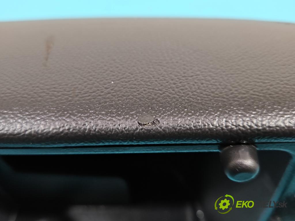 Hyundai I30 I 2007-2012 2.0 16V 143 HP automatic 105 kW 1975 cm3 5- operadlo  (Lakťové opierky)