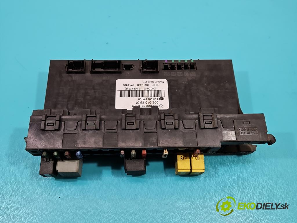 Mercedes C W203 2000-2007 2.0 kompressor 163 hp manual 120 kW 1998 cm3 4- skříňka pojistková 0025457801 (Pojistkové skříňky)