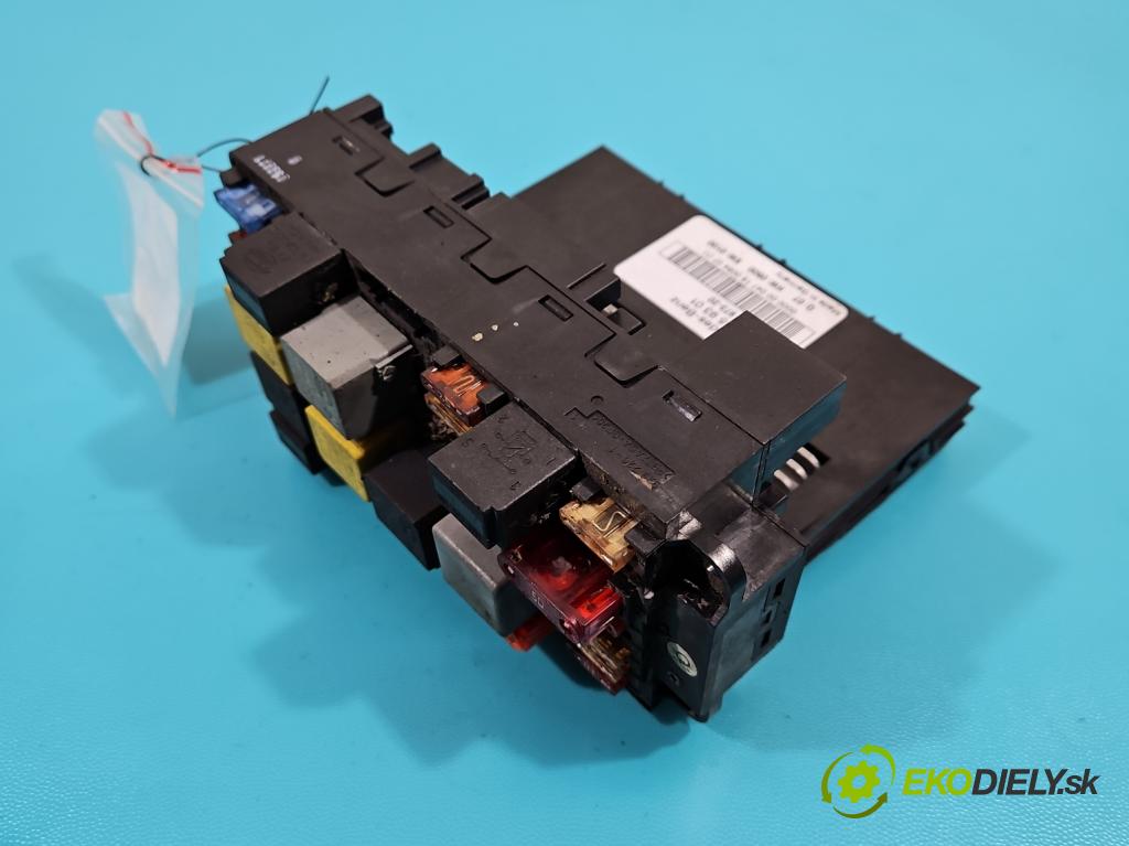 Mercedes C W203 2000-2007 2.0 kompressor 163 hp manual 120 kW 1998 cm3 4- skříňka pojistková 0025459301 (Pojistkové skříňky)