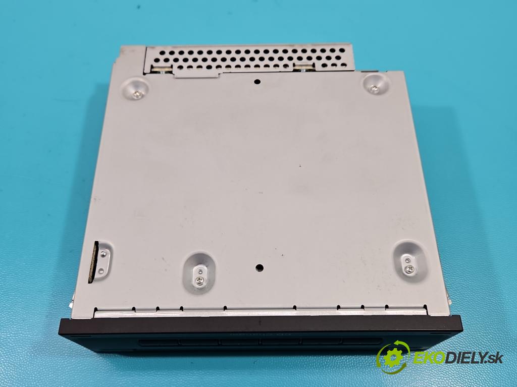 Audi A6 C6 2004-2011 3.0 tdi 239KM automatic 176 kW 2967 cm3 5- Menič: cd 4F0035110 (CD meniče)