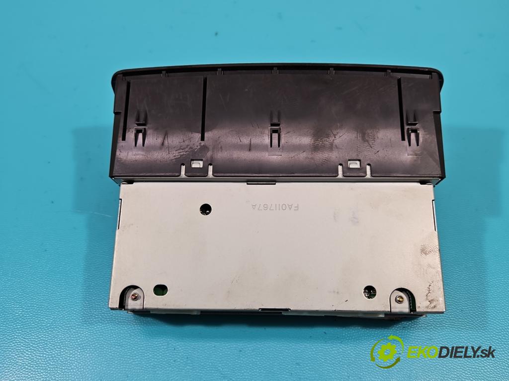 Toyota Yaris I 1999-2005 1.4 D4D 75 HP manual 55 kW 1364 cm3 3- Radio originál 86110-52140