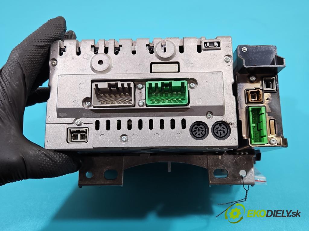 Volvo V70 II 1999-2007 2.4 D5 163 HP manual 120 kW 2401 cm3 5- Radio originál 8651749