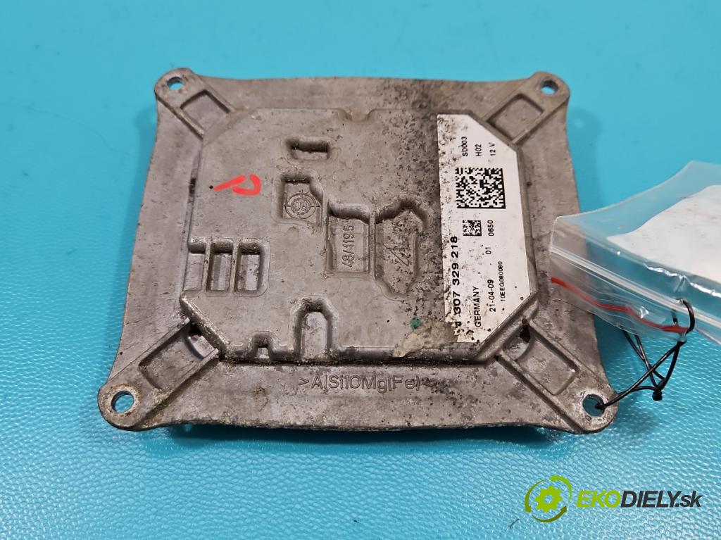 Audi A4 B8 2007-2015 3.0 tdi 239KM automatic 176 kW 2967 cm3 5- střídač: xenon 1307329218 (Riadiace jednotky xenónu)