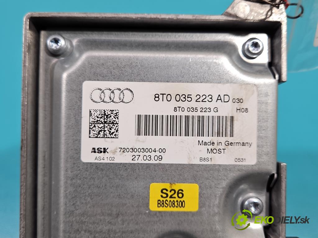 Audi A4 B8 2007-2015 3.0 tdi 239KM automatic 176 kW 2967 cm3 5- Zesilovač: 8T0035223AD (Zosilňovače)