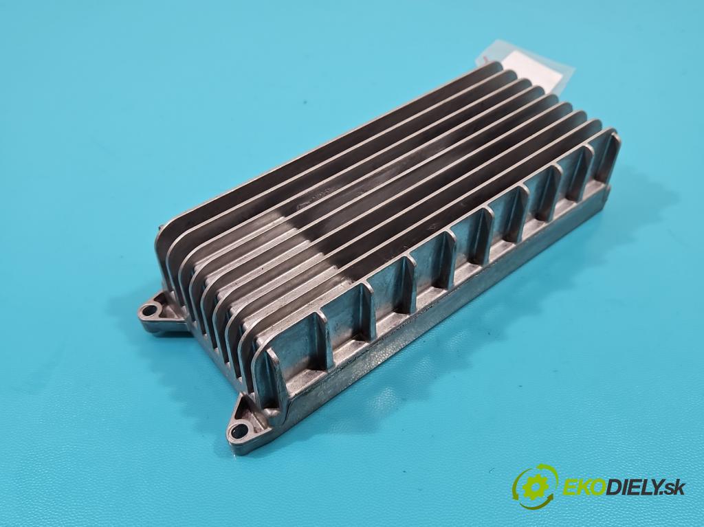 Audi A4 B8 2007-2015 3.0 tdi 239KM automatic 176 kW 2967 cm3 5- Zesilovač: 8T0035223AD (Zosilňovače)