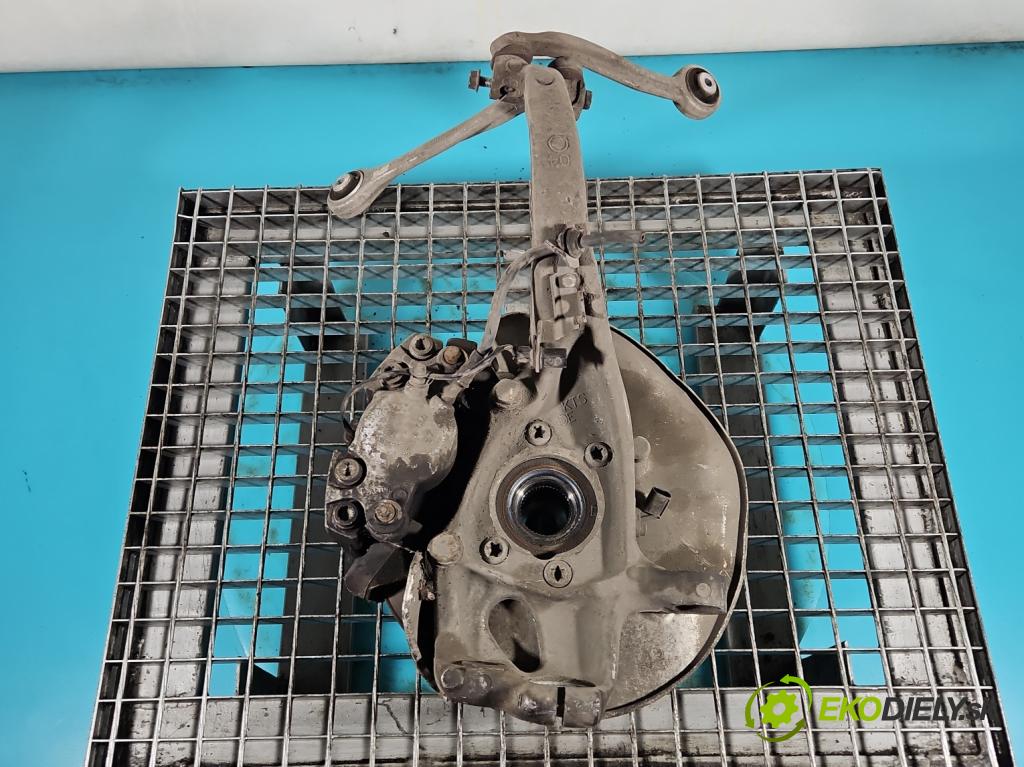 Audi A4 B8 2007-2015 3.0 tdi 239KM automatic 176 kW 2967 cm3 5- náboj ľavé  (Náboje)