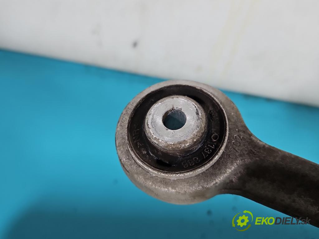 Audi A4 B8 2007-2015 3.0 tdi 239KM automatic 176 kW 2967 cm3 5- náboj ľavé  (Náboje)